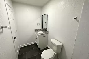 901 Kingdom Cir, Waxahachie, TX 75165 - Photo 15