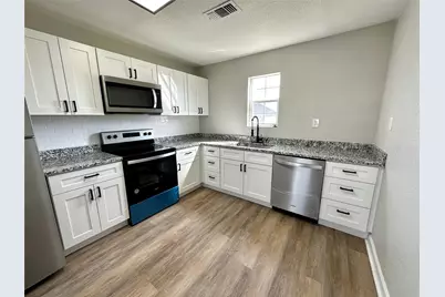 901 Kingdom Circle, Waxahachie, TX 75165 - Photo 3