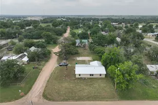 927 London St, Vernon, TX 76384 - Photo 5