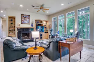 1014 Amanda Dr, Mansfield, TX 76063 - Photo 5