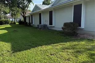 304 E Hickory St, Kaufman, TX 75142 - Photo 3