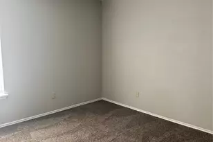 304 E Hickory St, Kaufman, TX 75142 - Photo 7