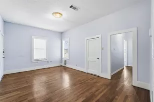 516 Mill St, Denton, TX 76205 - Photo 5