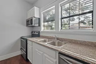 516 Mill St, Denton, TX 76205 - Photo 11