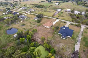 1085 Country Ln, Oak Ridge, TX 75142 - Photo 29