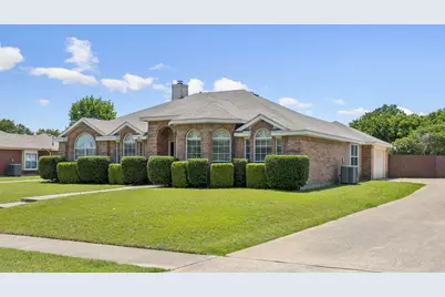 319 Woodglen Drive, Murphy, TX 75094 - Photo 1