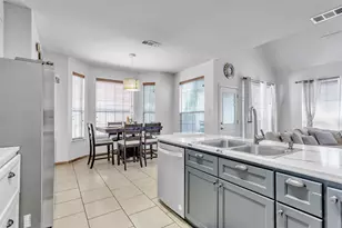 2806 Wandering Oak Dr, Corinth, TX 76208 - Photo 9