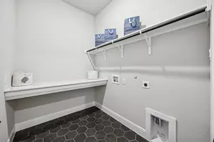 2221 Village Trl, Lakewood Village, TX 75068 - Photo 25