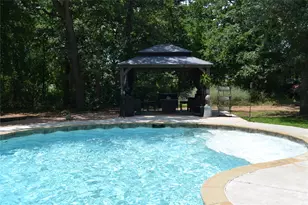 5712 County Rd 402, Grandview, TX 76050 - Photo 9