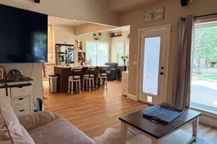 5712 County Rd 402, Grandview, TX 76050 - Photo 11