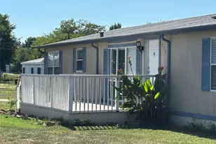 428 Penny Ct, Granbury, TX 76049 - Photo 5