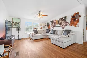 428 Penny Ct, Granbury, TX 76049 - Photo 17