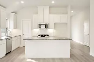 111 Whistling Duck Dr, Balch Springs, TX 75181 - Photo 11