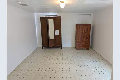 411 S Bradshaw Street, Denton, TX 76205 - Photo 9