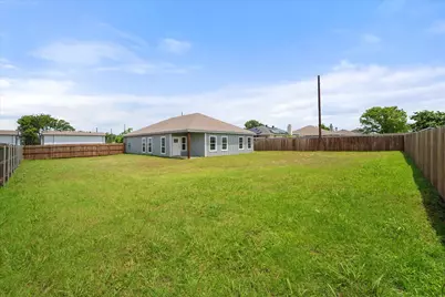 3231 Hillsdale Avenue, Corsicana, TX 75110 - Photo 3