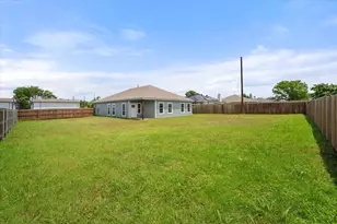 3231 Hillsdale Ave, Corsicana, TX 75110 - Photo 3