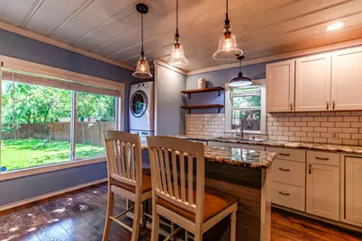 211 Huron Street, Cleburne, TX 76031 - Photo 7