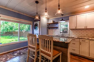 211 Huron St, Cleburne, TX 76031 - Photo 7