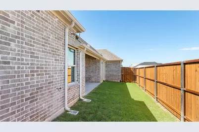 704 Garrett Parkway, Celina, TX 75009 - Photo 17