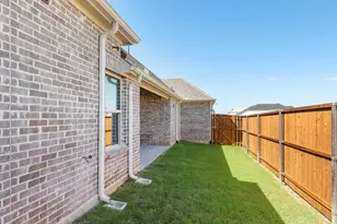 704 Garrett Pkwy, Celina, TX 75009 - Photo 17