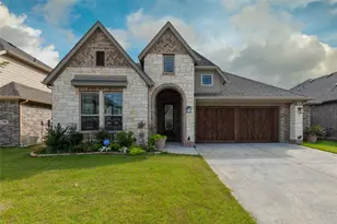 513 Livia St, Burleson, TX 76028 - Photo 33