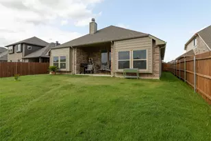 513 Livia St, Burleson, TX 76028 - Photo 29