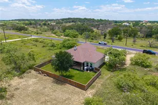 7705 Feather Bay Dr, Brownwood, TX 76801 - Photo 5