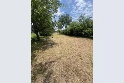 1402 SE 6th Avenue, Mineral Wells, TX 76067 - Photo 5