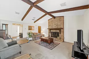 300 Travis Ln, Hewitt, TX 76643 - Photo 9