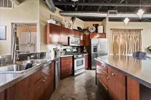 829 W Daggett Ave, Fort Worth, TX 76104 - Photo 11