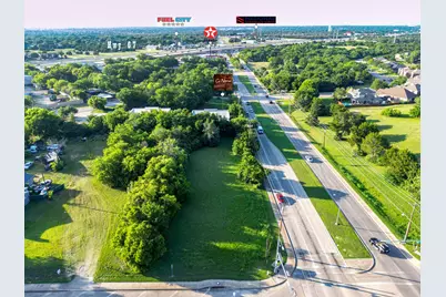 727 E Pleasant Run Road, Cedar Hill, TX 75104 - Photo 1