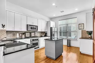 100 Alread Ct, Fort Worth, TX 76102 - Photo 13