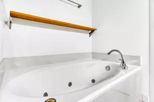 100 Alread Ct, Fort Worth, TX 76102 - Photo 23