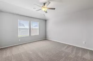 250 Sugarlands Dr, Greenville, TX 75402 - Photo 17