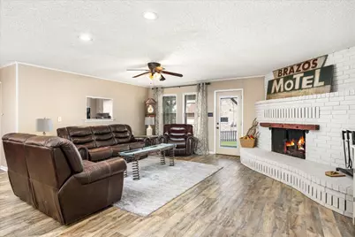 4112 Cimmaron Trail, Granbury, TX 76049 - Photo 3