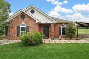 104 Oak Hill Loop, Whitney, TX 76692 - Photo 1