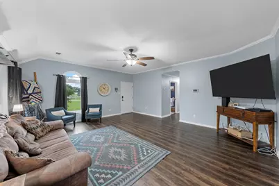 104 Oak Hill Loop, Whitney, TX 76692 - Photo 5