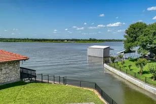 696 Harbor Dr N, Azle, TX 76020 - Photo 7