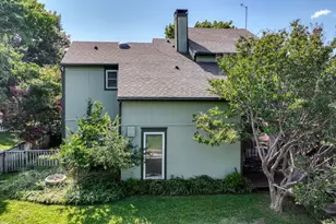 696 Harbor Dr N, Azle, TX 76020 - Photo 3