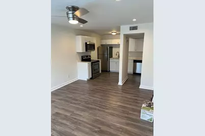 2902 Douglas #211, Dallas, TX 75219 - Photo 3
