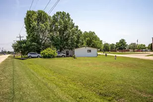 201 S Lake Dallas Dr, Lake Dallas, TX 75065 - Photo 33