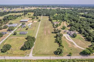 1055 Miller Rd, Reno, TX 76020 - Photo 3