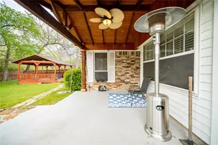 919 Green Hills Rd, Duncanville, TX 75137 - Photo 31