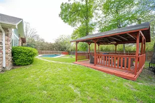 919 Green Hills Rd, Duncanville, TX 75137 - Photo 37