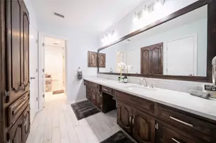 919 Green Hills Rd, Duncanville, TX 75137 - Photo 19