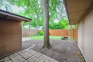 614 Brookfield Dr, Garland, TX 75040 - Photo 25
