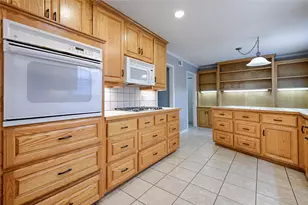 614 Brookfield Dr, Garland, TX 75040 - Photo 9