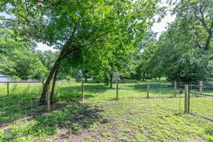 202 E Ross St, Rising Star, TX 76471 - Photo 39