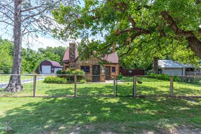 202 E Ross Street, Rising Star, TX 76471 - Photo 3