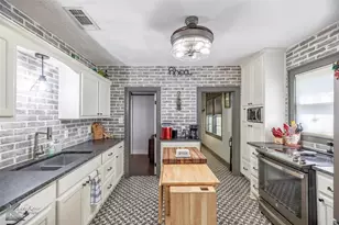 202 E Ross St, Rising Star, TX 76471 - Photo 17